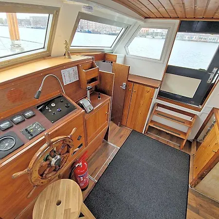 Botel Sailing Amsterdam
