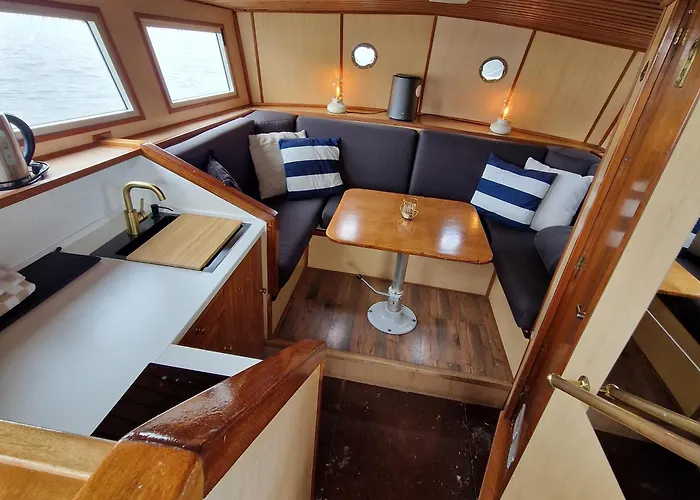 Sailing 船上ホテル *